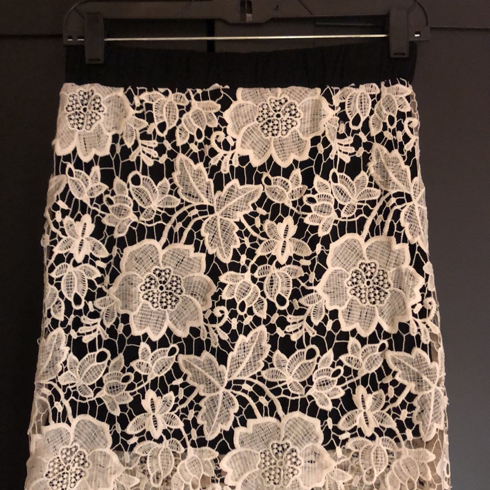 🖤🤍 Gorgeous lace overlay over mini pencil skirt S - Picture 6 of 10